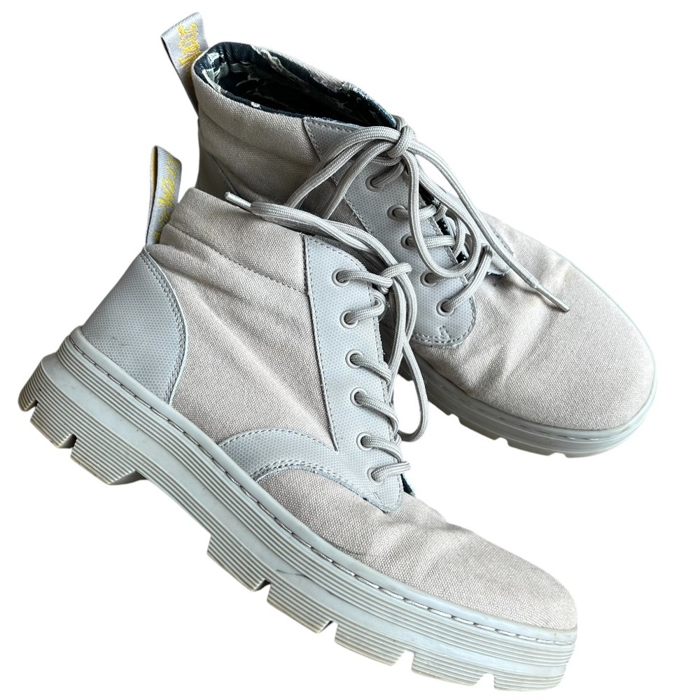 Doc Martens Bonny II tan low chukka boots 9 women 8 men